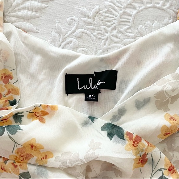 NWOT Lulus Shadow Blooms Cream Floral Print Ruffled Maxi Dress XS Small - Picture 9 of 16